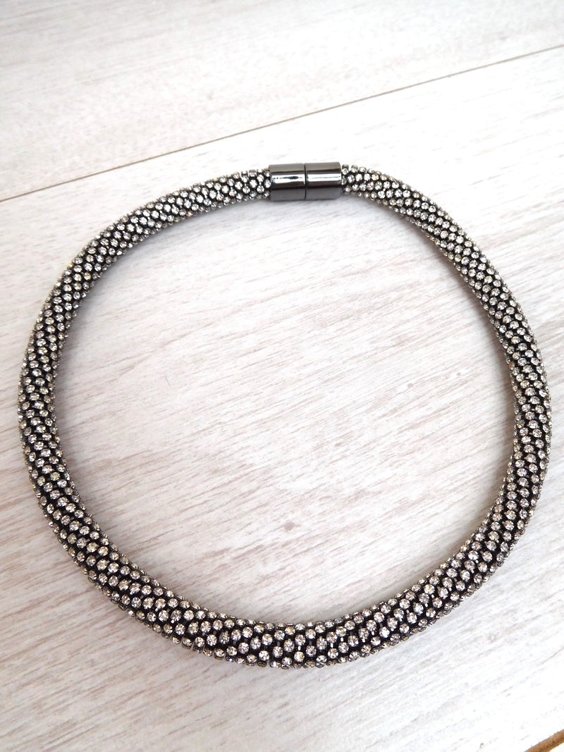 Styled Clothing Chunky choker necklace with rhinestones in metallic grey, magnetic clasp