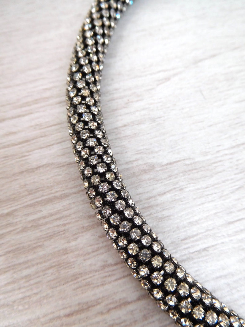 Styled Clothing Chunky choker necklace with rhinestones in metallic grey, magnetic clasp