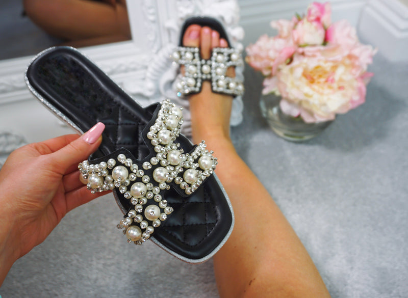 Black Pearl Embellished Detail Sandals Slides